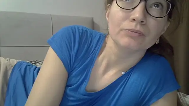 Ashleyspice online show from November 6, 2025, 5:44 am