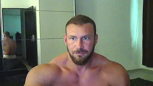 Snapshot of muscularkevin chatting on July 30, 2026, 1:10 pm muscularkevin online show from July 30, 2026, 1:10 pm