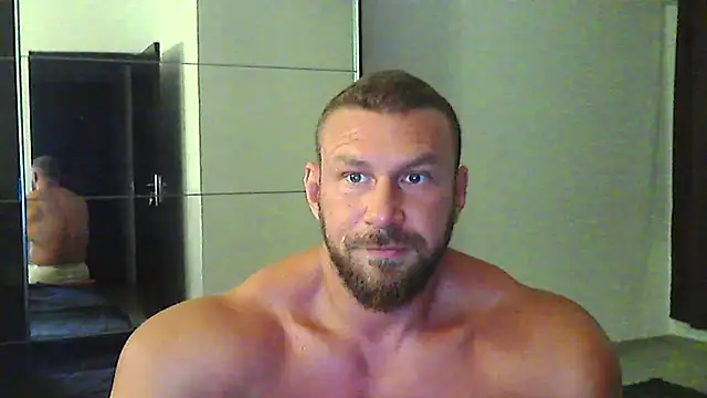 Snapshot of muscularkevin chatting on July 8, 2026, 6:08 pm muscularkevin online show from July 8, 2026, 6:08 pm