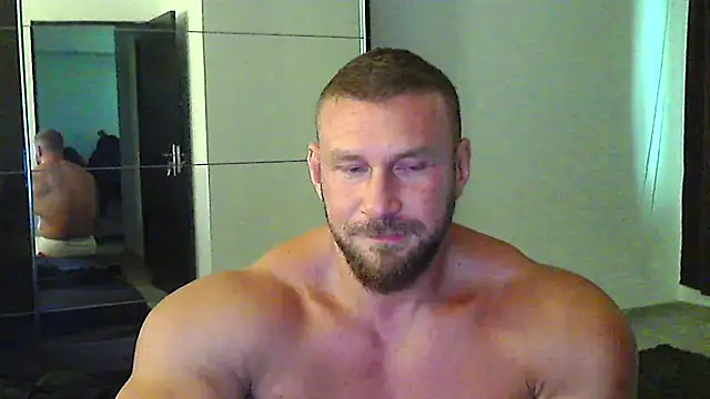 Snapshot of muscularkevin chatting on July 3, 2026, 1:28 pm muscularkevin online show from July 3, 2026, 1:28 pm