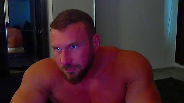 Snapshot of muscularkevin chatting on July 7, 2026, 1:14 pm muscularkevin online show from July 7, 2026, 1:14 pm