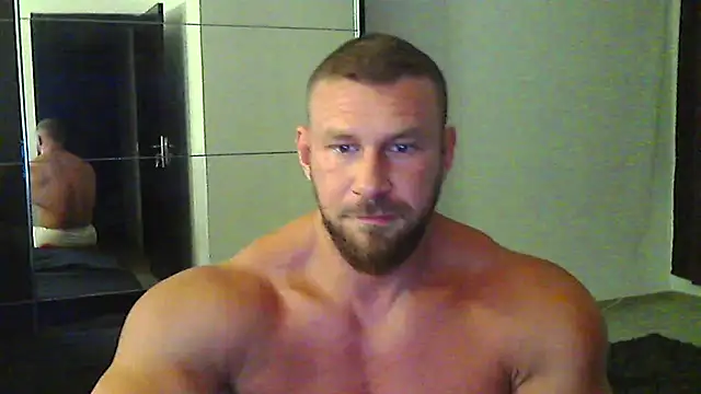 Snapshot of muscularkevin chatting on July 2, 2026, 6:14 pm muscularkevin online show from July 2, 2026, 6:14 pm