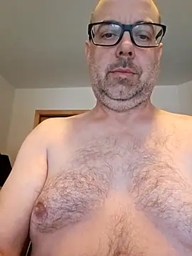 Snapshot of Exposedwisconsin chatting on April 2, 2026, 4:24 pm Exposedwisconsin online show from April 2, 2026, 4:24 pm