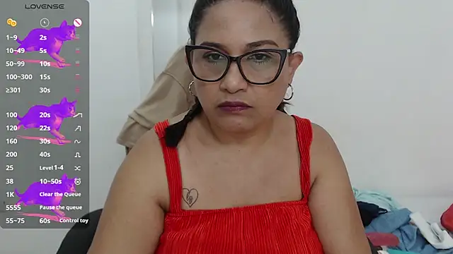 Katha Marck online show from October 31, 2025, 1:19 pm