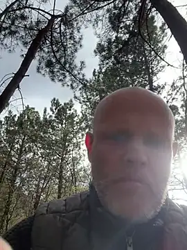 davigochi77bcn online show from March 3, 2025, 4:15 pm