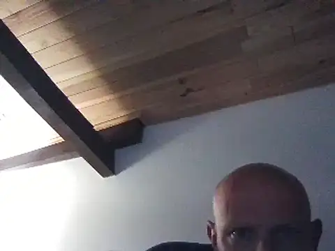 davigochi77bcn online show from March 13, 2025, 9:48 pm