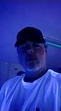 Snapshot of Hotredheadandtoungelasher chatting on February 20, 2025, 7:12 am Hotredheadandtoungelasher online show from February 20, 2025, 7:12 am