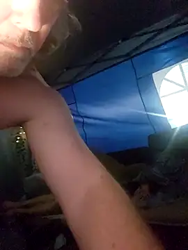 Snapshot of Hotredheadandtoungelasher chatting on March 4, 2025, 12:12 pm Hotredheadandtoungelasher online show from March 4, 2025, 12:12 pm