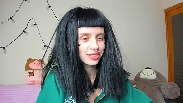 FlowerOfSin2001 online show from October 2, 2025, 3:59 pm