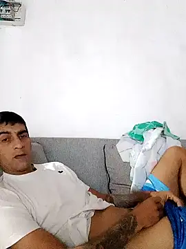 Elverguditojaja online show from March 3, 2026, 1:34 am