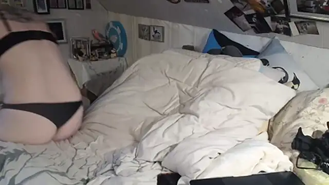 Snapshot of MaryG chatting on February 18, 2026, 3:30 pm MaryG online show from February 18, 2026, 3:30 pm