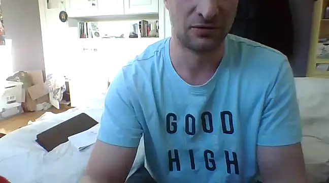 Snapshot of MmaxX004 chatting on February 26, 2025, 8:39 am MmaxX004 online show from February 26, 2025, 8:39 am