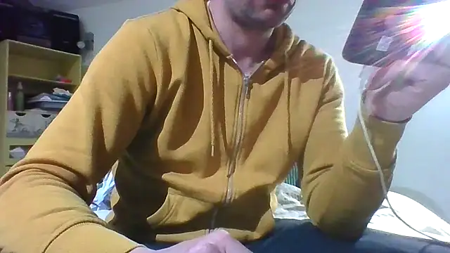 Snapshot of MmaxX004 chatting on March 7, 2025, 7:16 pm MmaxX004 online show from March 7, 2025, 7:16 pm