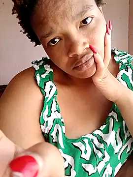 Snapshot of iamSunflower900 chatting on February 7, 2026, 8:55 am iamSunflower900 online show from February 7, 2026, 8:55 am