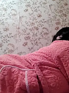 Zulfiya Bruce online show from March 8, 2026, 2:37 am