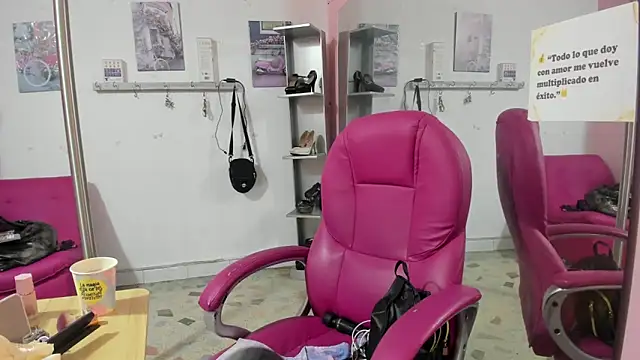 CAMILA--REY online show from February 10, 2026, 11:42 am