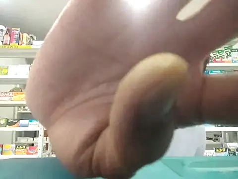 Snapshot of PrivCamZone chatting on October 13, 2025, 9:59 pm PrivCamZone online show from October 13, 2025, 9:59 pm