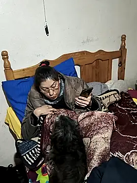 LaInsaciableIntensa online show from November 26, 2025, 12:10 am