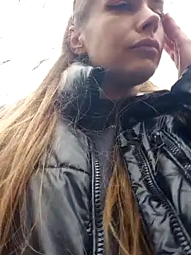 Keli Jessi online show from March 6, 2026, 1:17 pm