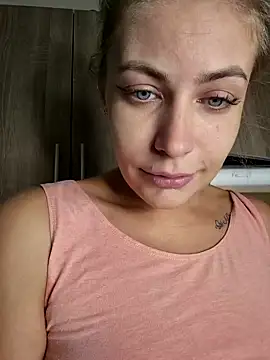 Snapshot of Keli_Jessi chatting on October 19, 2025, 6:21 pm Keli Jessi online show from October 19, 2025, 6:21 pm