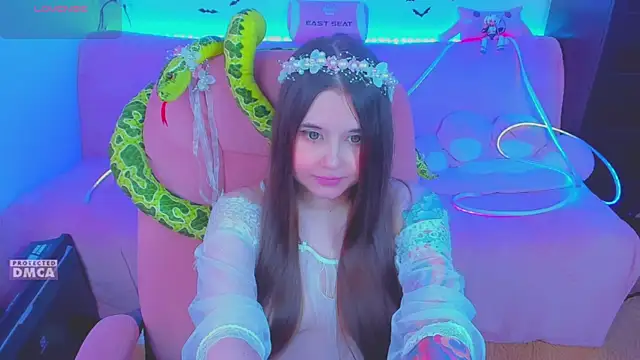 Lolisuccub online show from May 28, 2026, 3:18 pm