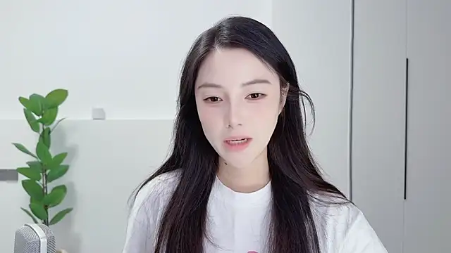 Snapshot of HaagenDazs_ chatting on September 18, 2025, 12:52 pm HaagenDazs online show from September 18, 2025, 12:52 pm