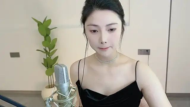 Snapshot of HaagenDazs_ chatting on February 27, 2025, 12:14 am HaagenDazs online show from February 27, 2025, 12:14 am