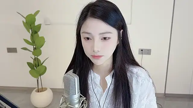 Snapshot of HaagenDazs_ chatting on March 7, 2025, 1:09 am HaagenDazs online show from March 7, 2025, 1:09 am