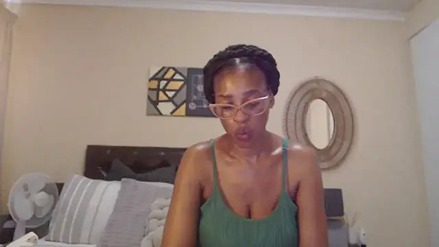 Creamyass22 online show from February 19, 2026, 4:04 pm