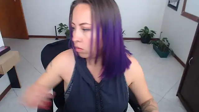 Snapshot of charlottezoe15 chatting on July 6, 2026, 4:53 pm charlottezoe15 online show from July 6, 2026, 4:53 pm