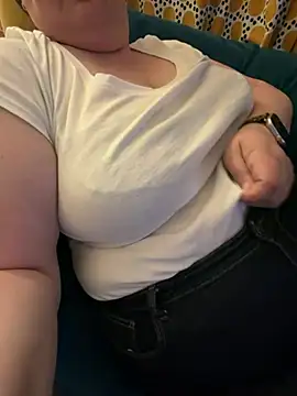 Snapshot of SimplySexiSugar chatting on April 28, 2026, 8:46 pm SimplySexiSugar online show from April 28, 2026, 8:46 pm