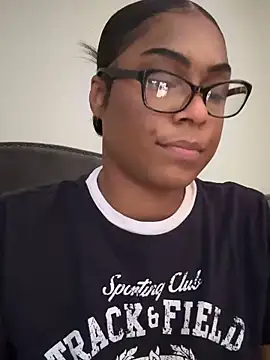 CandyLuxxxx online show from March 2, 2025, 7:41 pm