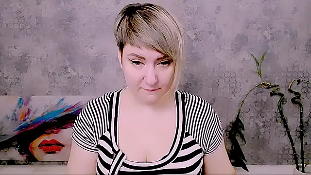 Djullia online show from February 9, 2026, 7:28 am