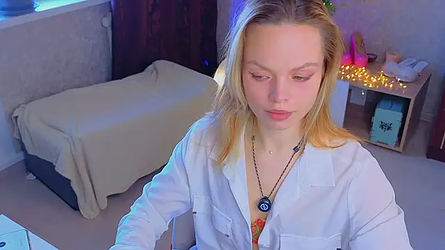 sinteas online show from March 26, 2026, 10:24 am