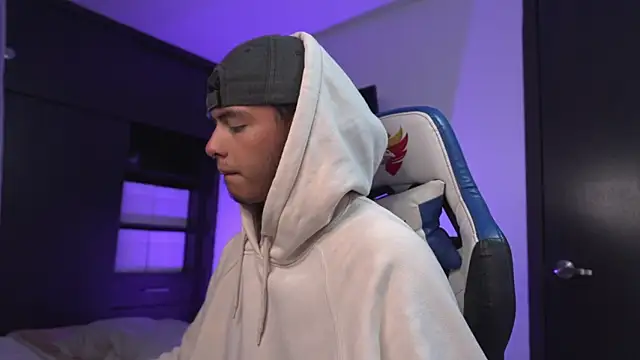  morghan  online show from February 18, 2026, 3:15 am