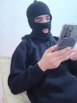 arabqueen online show from December 15, 2025, 7:41 pm