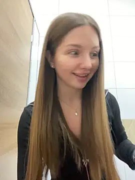 KrisMagnoly online show from February 22, 2026, 6:20 pm