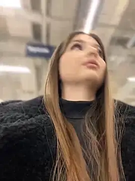 KrisMagnoly online show from February 21, 2025, 2:06 pm