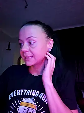 MrsBunnyBum online show from April 9, 2026, 5:42 am