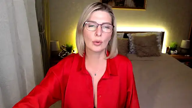 sensualEmilia online show from January 8, 2026, 8:26 pm