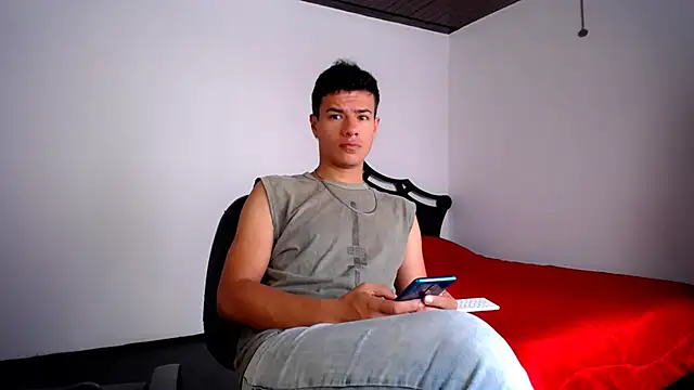 Snapshot of Deiby_casas chatting on January 10, 2025, 2:34 pm Deiby casas online show from January 10, 2025, 2:34 pm