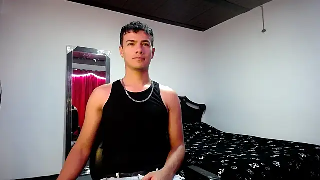 Snapshot of Deiby_casas chatting on January 28, 2025, 6:49 am Deiby casas online show from January 28, 2025, 6:49 am