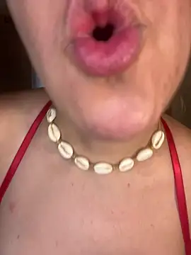 Antonellachic73 online show from March 2, 2025, 2:08 am