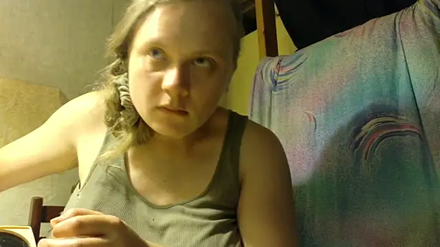 Snapshot of FrumCake chatting on July 3, 2026, 7:42 pm FrumCake online show from July 3, 2026, 7:42 pm