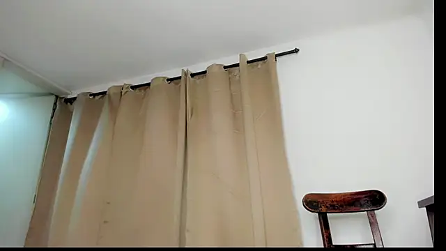 Snapshot of Genesis_Sandoval chatting on May 30, 2026, 9:42 pm Genesis Sandoval online show from May 30, 2026, 9:42 pm