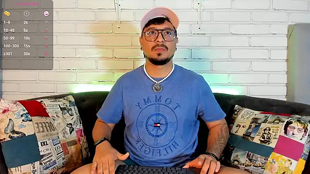 DaviidEvans  online show from November 30, 2025, 12:39 pm