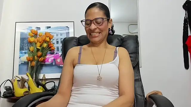 Snapshot of Aries_Mature chatting on December 4, 2025, 4:06 pm Aries Mature online show from December 4, 2025, 4:06 pm