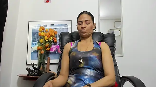 Snapshot of Aries_Mature chatting on October 25, 2025, 5:02 pm Aries Mature online show from October 25, 2025, 5:02 pm