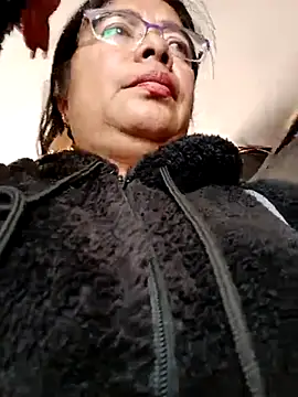 Snapshot of __valentina18 chatting on February 20, 2025, 4:14 pm   valentina18 online show from February 20, 2025, 4:14 pm