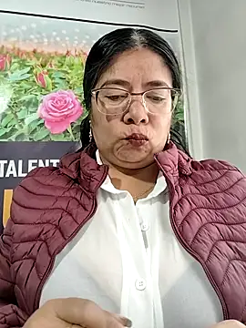   valentina18 online show from February 7, 2026, 1:08 pm